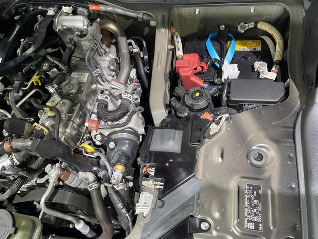 TOYOTA HIACE VAN 4WD 2022 Image 31