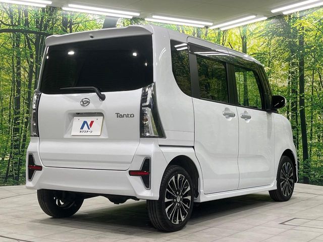DAIHATSU TANTO CUSTOM 4WD 2019 Image 31
