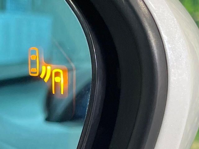 TOYOTA PRIUS 2016 Image 31