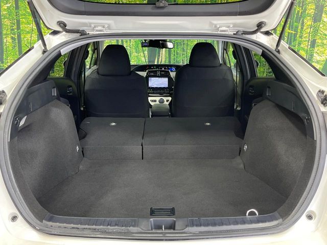 TOYOTA PRIUS 2016 Image 31