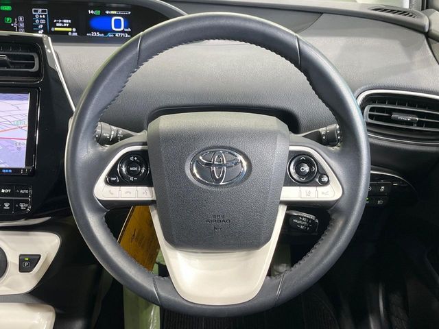 TOYOTA PRIUS 2016 Image 31