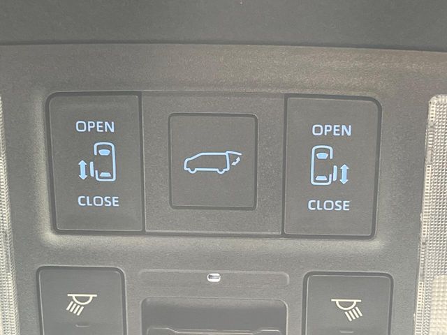 TOYOTA NOAH HYBRID 2023 Image 31