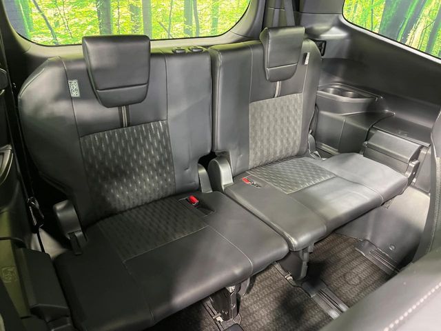 TOYOTA NOAH HYBRID 2023 Image 31