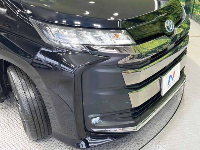 TOYOTA NOAH HYBRID 2023 Image 31