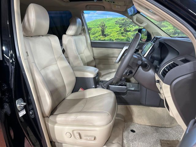 TOYOTA LANDCRUISER PRADO 2023 Image 31