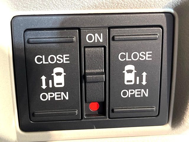 HONDA N BOX 2025 Image 31