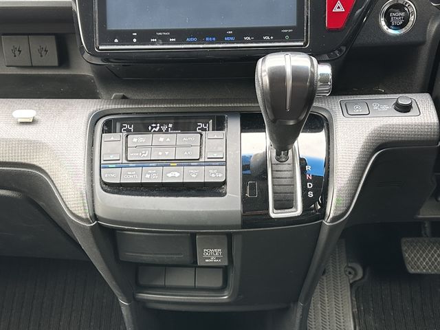 HONDA STEPWAGON SPADA 2016 Image 31