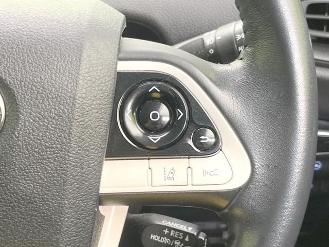 TOYOTA PRIUS 2018 Image 31