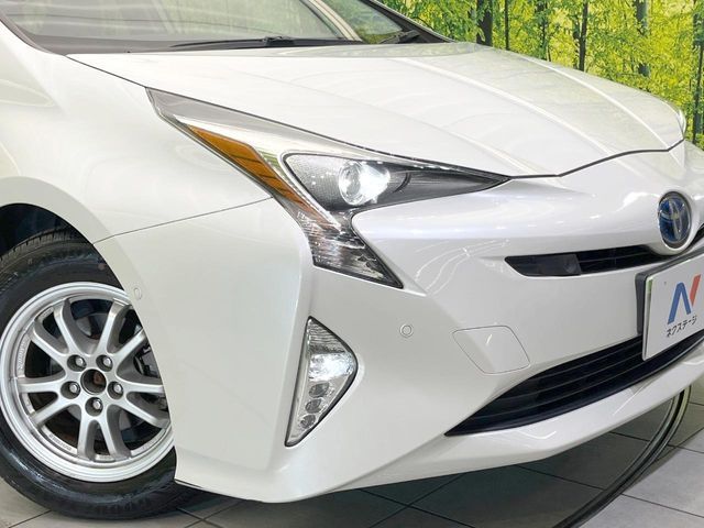 TOYOTA PRIUS 2018 Image 31