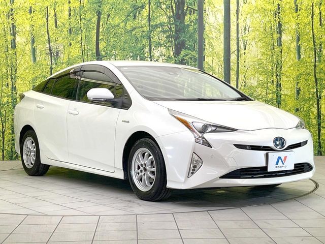 TOYOTA PRIUS 2018 Image 31