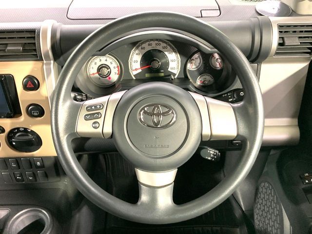 TOYOTA FJ CRUISER 4WD 2017 Image 31