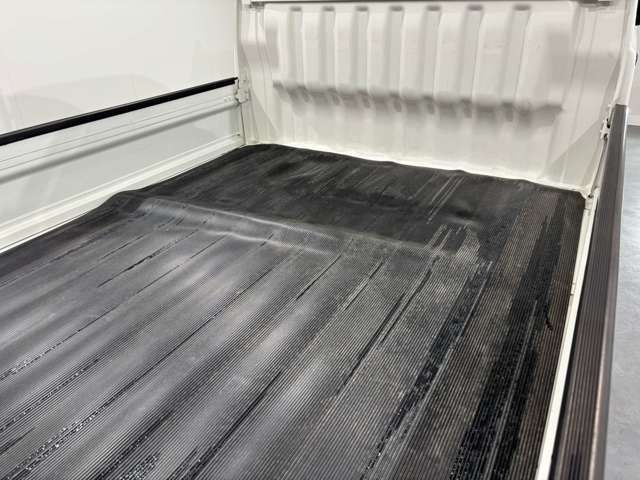 DAIHATSU HIJET TRUCK 4WD 2012 Image 31