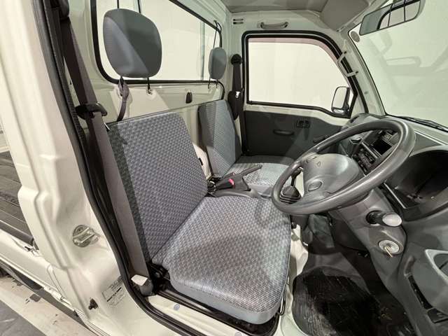 DAIHATSU HIJET TRUCK 4WD 2012 Image 31