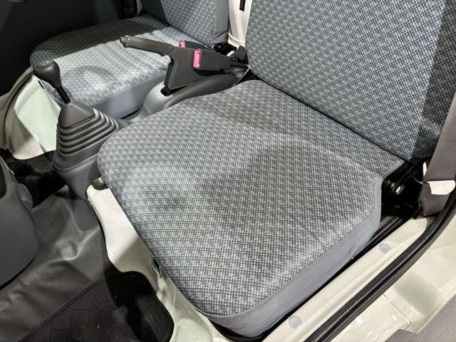 DAIHATSU HIJET TRUCK 4WD 2012 Image 31