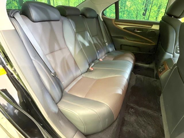 TOYOTA LEXUS LS460 2012 Image 31