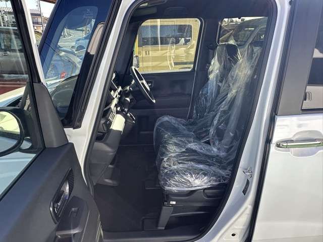 HONDA N BOX CUSTOM 2025 Image 31