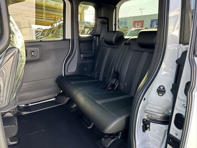 HONDA N BOX CUSTOM 2025 Image 31