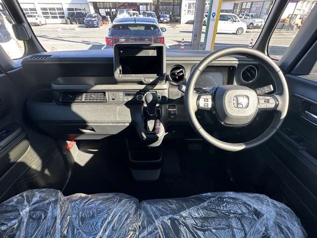 HONDA N BOX CUSTOM 2025 Image 31