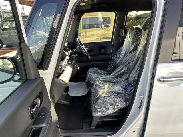 HONDA N BOX CUSTOM 2025 Image 31