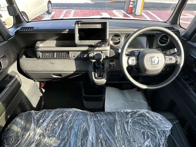 HONDA N BOX CUSTOM 2025 Image 31