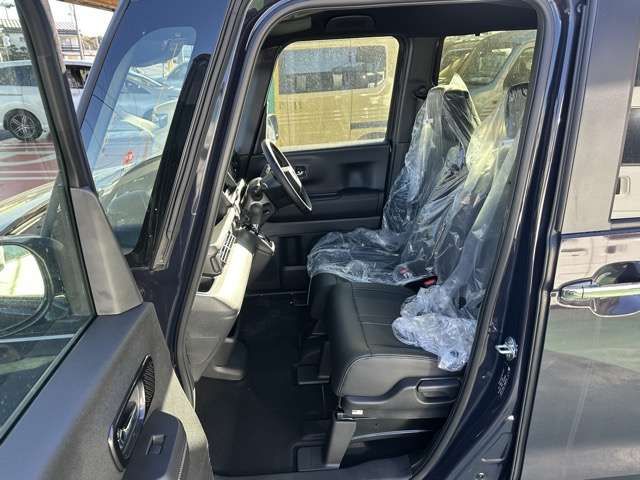 HONDA N BOX CUSTOM 2025 Image 31