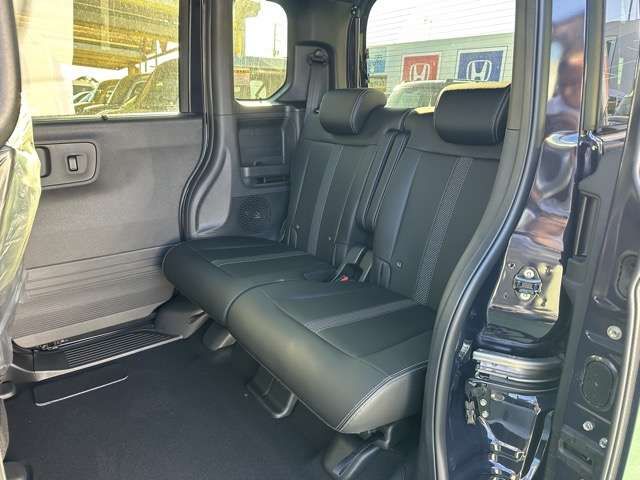 HONDA N BOX CUSTOM 2025 Image 31