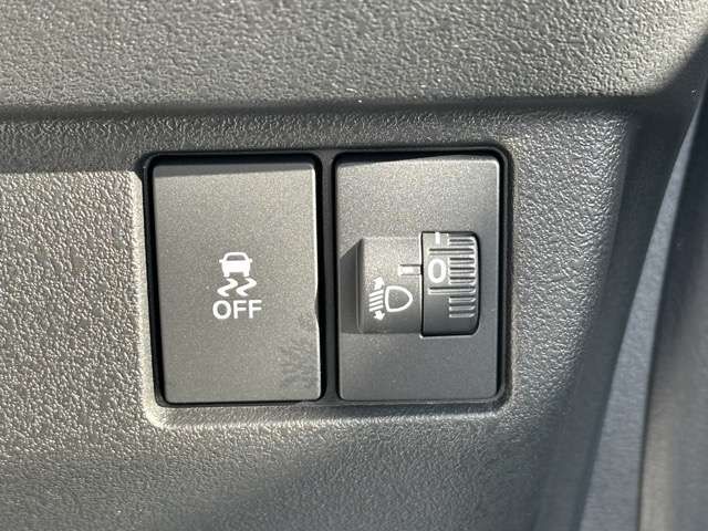 HONDA N BOX CUSTOM 2025 Image 31