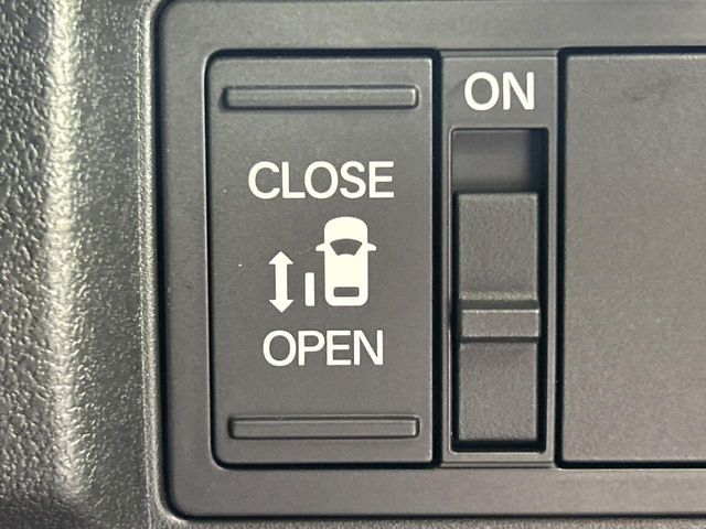 HONDA N BOX CUSTOM 2024 Image 31