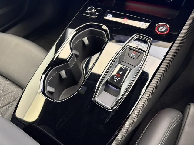 AUDI S5 AVANT 2025 Image 31