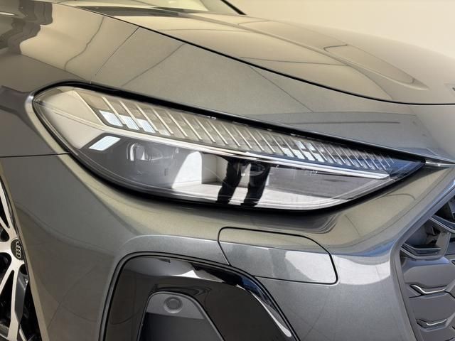 AUDI S5 AVANT 2025 Image 31