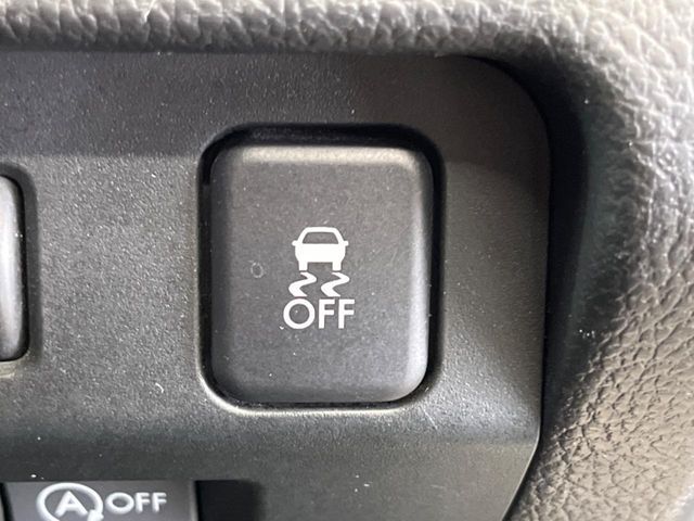 SUBARU IMPREZA SPORT 2013 Image 31