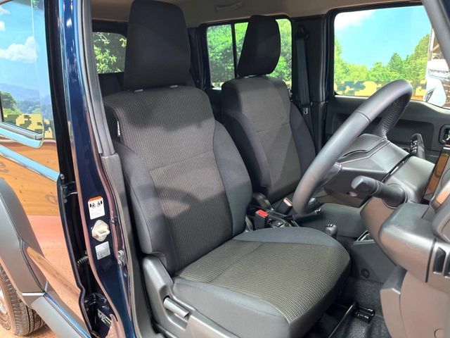 SUZUKI JIMNY NOMADE 2025 Image 31