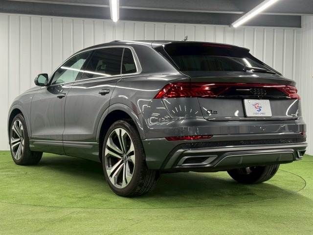 AUDI Q8 2021 Image 31