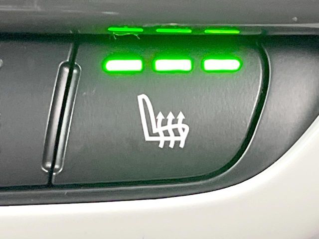 BMW MINI COOPER SD C 2019 Image 31