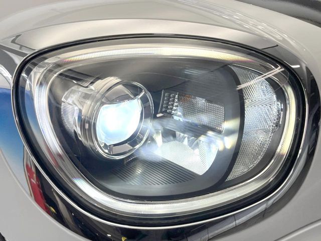 BMW MINI COOPER SD C 2019 Image 31