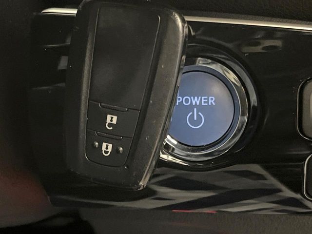 TOYOTA PRIUS 2019 Image 31