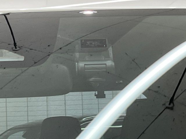 TOYOTA VOXY HYBRID 2023 Image 31