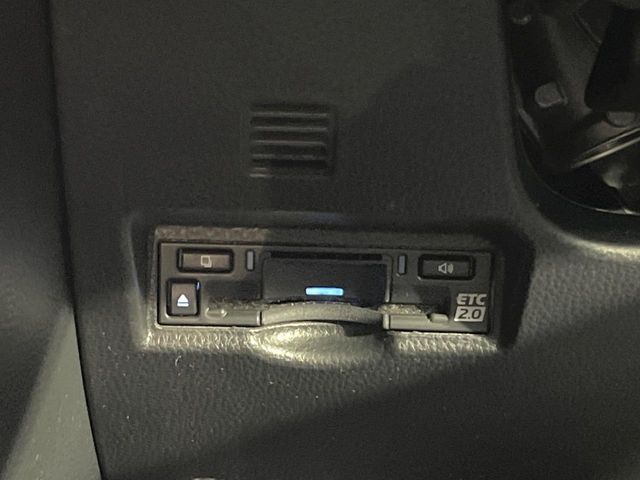 TOYOTA VOXY HYBRID 2023 Image 31