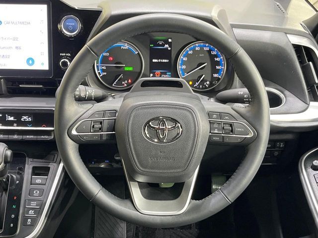 TOYOTA VOXY HYBRID 2023 Image 31