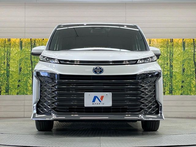 TOYOTA VOXY HYBRID 2023 Image 31