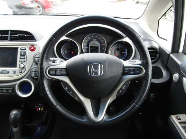 HONDA FIT HYBRID 2011 Image 31