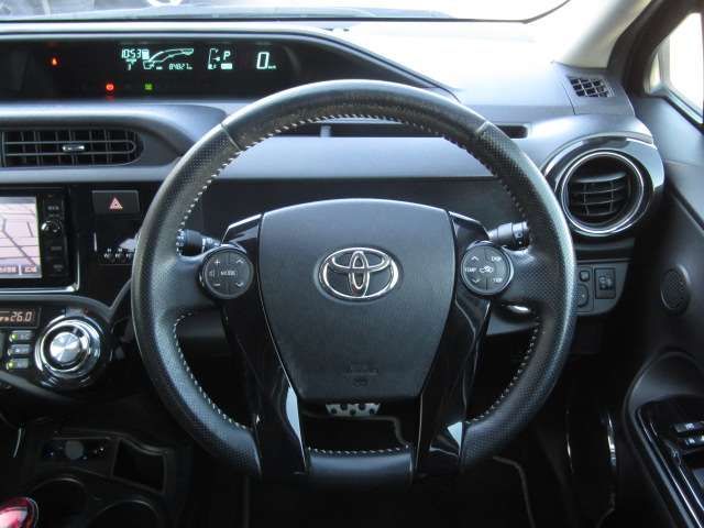 TOYOTA AQUA 2014 Image 31