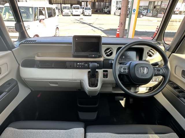 HONDA N BOX 2025 Image 31