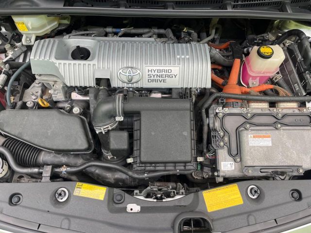 TOYOTA PRIUS 2011 Image 31