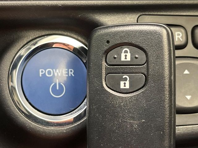 TOYOTA AQUA 2017 Image 31