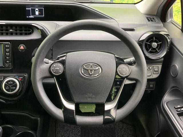 TOYOTA AQUA 2017 Image 31