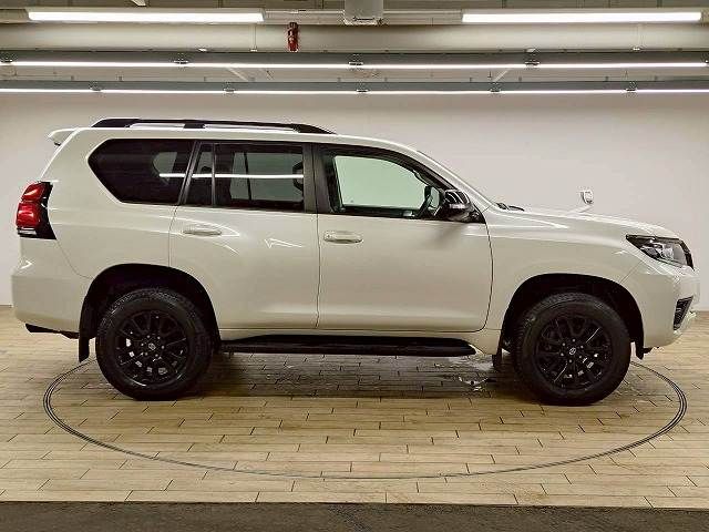TOYOTA LANDCRUISER PRADO 2021 Image 31