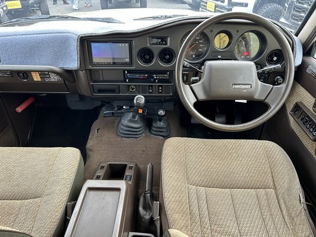 TOYOTA LANDCRUISER VAN 1989 Image 31