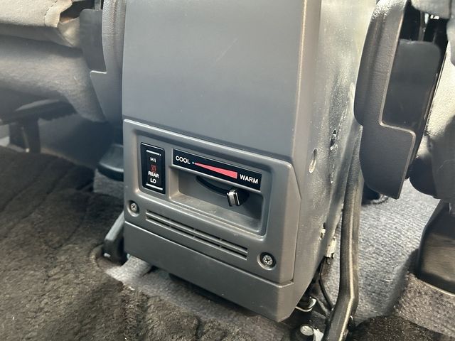 TOYOTA LANDCRUISER VAN 2015 Image 31