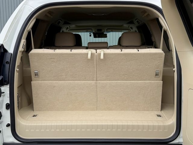 TOYOTA LANDCRUISER PRADO 2023 Image 31